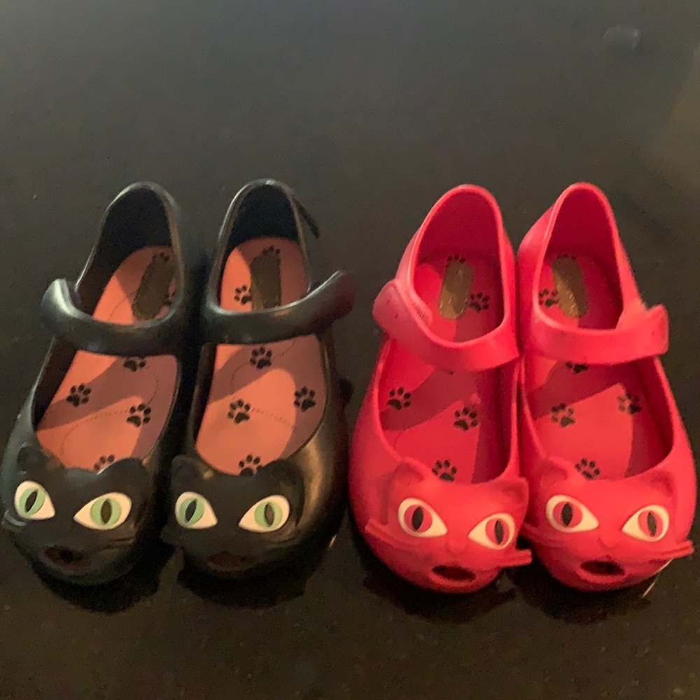 Set of 2 Mini Melissa Shoes!